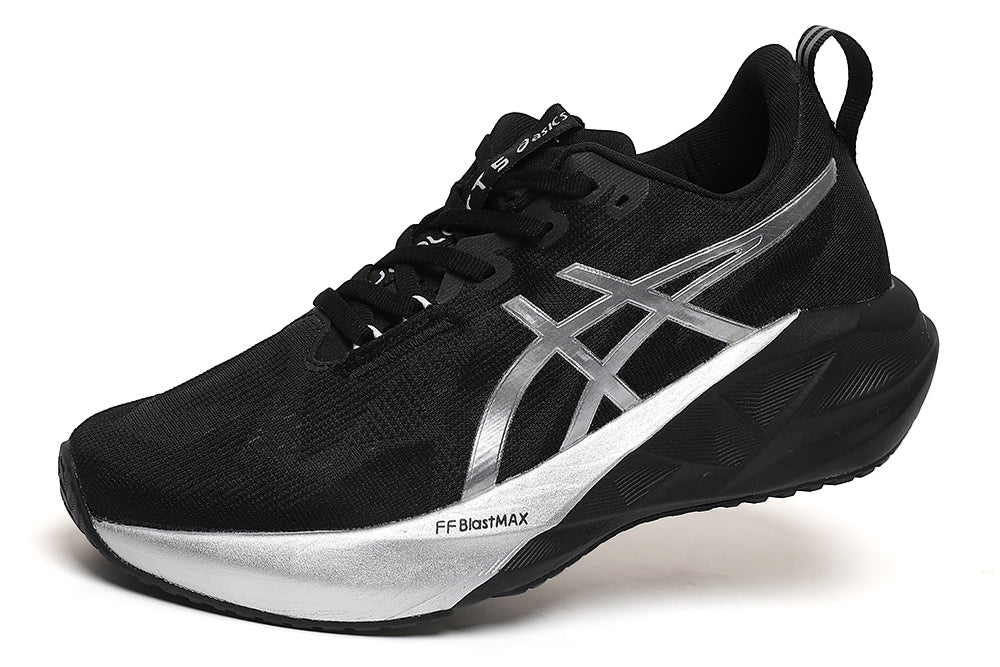 Asics Novablast 5